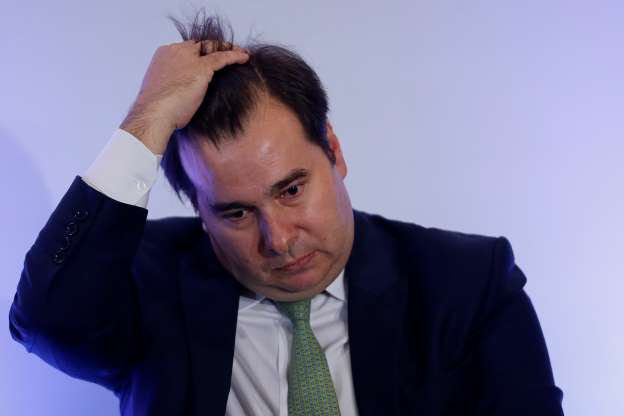 PF vê pagamentos de R$1,4 mi da Odebrecht a Rodrigo Maia e pai