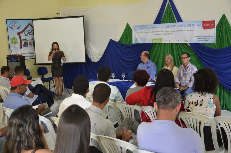 Malhada de Pedras realiza Conferência Inicial para implantação do Plano Municipal de Saneamento Básico 
