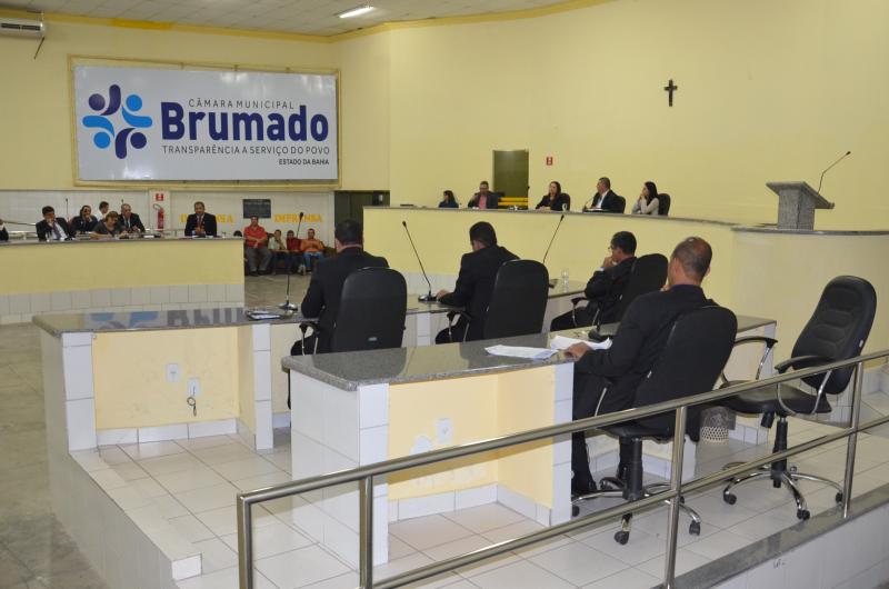 Câmara de Vereadores de Brumado realiza sessão de encerramento do segundo período legislativo de 2018