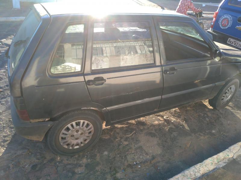 Tanhaçu: Veículo com restrição de roubo é apreendido pela Polícia 