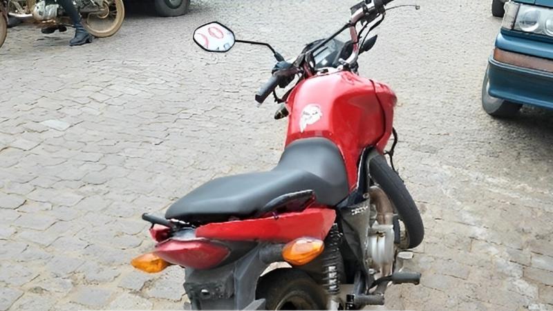 Motocicleta com mais de 8 mil em multas é apreendia pela PM em  Brumado