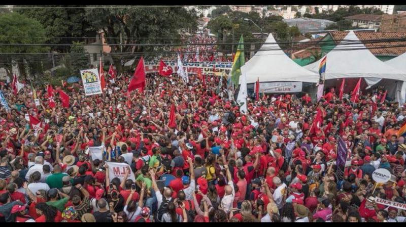 WALDENOR AGRADECE A LULA POR MUDANÇA NA POLÍTICA BAIANA