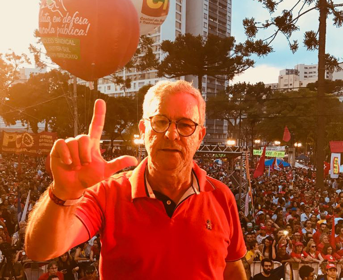 WALDENOR AGRADECE A LULA POR MUDANÇA NA POLÍTICA BAIANA