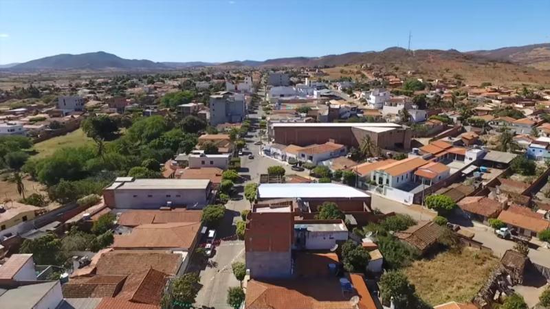 Ex-prefeito de Pindaí e mais cinco são denunciados por fraudar licitação e contrato de quase R$ 600 mil