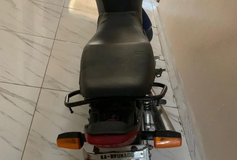 Motocicleta com chassi suprimido é apreendida em Aracatu