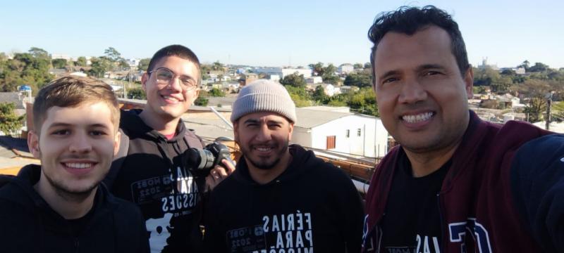 Documentário 'Do caos à esperança' dirigido por aracatuense tem lançamento nesta sexta (05)