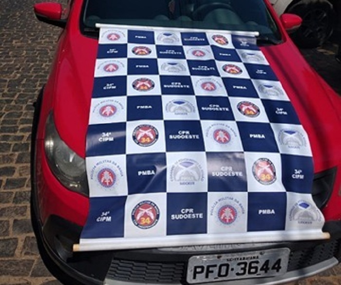 Duas pesssoas são presas em Brumado por porte ilegal de armas e veículo adulterado