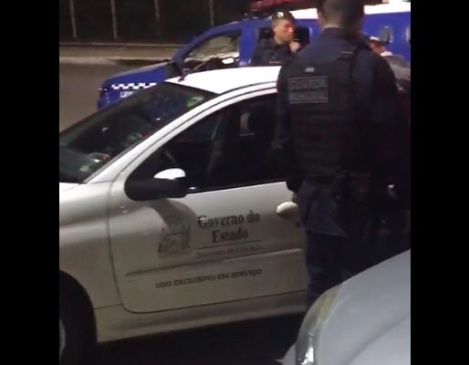   Funcionário da UESB de Conquista é flagrado com menores de idade dentro de carro da universidade