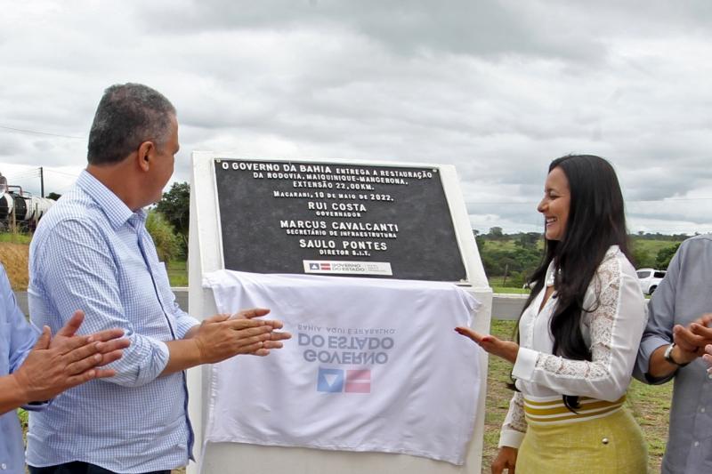 Macarani ganha trecho recuperado da BA-270 e recebe anúncio de outras obras em visita do governador