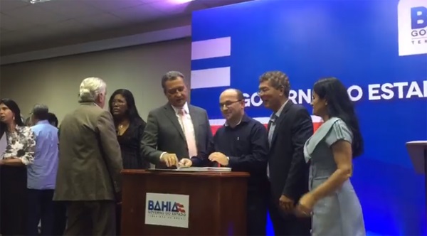 Prefeito de Jânio Quadros assina convênio com o governo do estado de R$ 330 mil