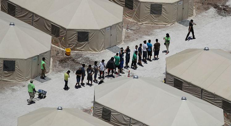 Três crianças brasileiras em abrigos nos EUA devem ser liberadas