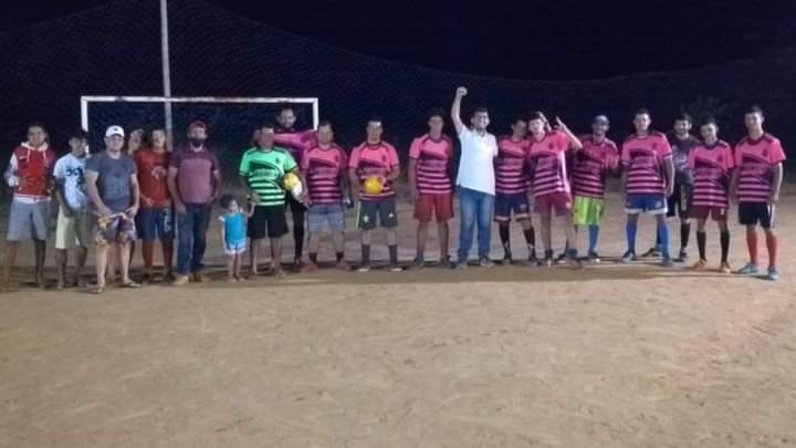 Filho do presidente da Câmara de Brumado estimula aglomeração ao participar de torneio na zona rural