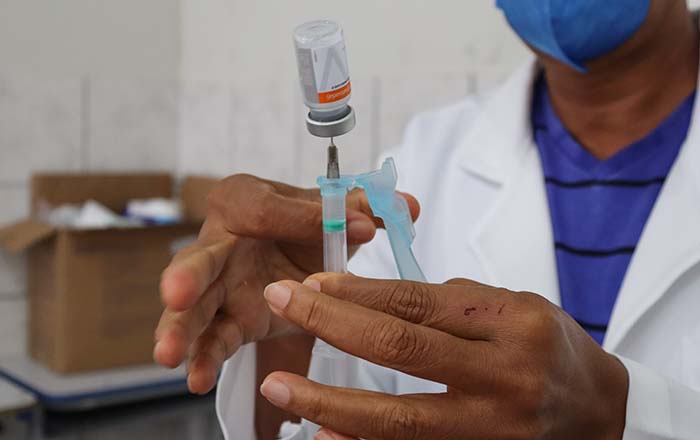 Bahia receberá 613.060 doses de vacina contra a Covid-19 nesta terça e quarta-feira