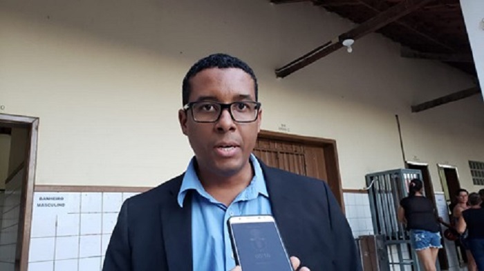 Muitas pessoas comparecem nas eleições para Conselheiros Tutelares em Brumado