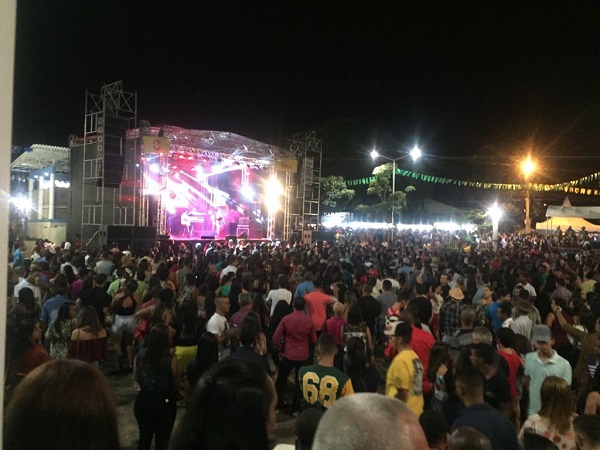 Brumadenses comemoram 141 anos da cidade em festa de aniversário