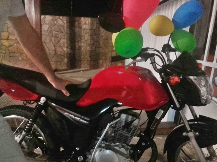 Pizzaria Garoto Senna sorteará uma moto 0 Km a seus clientes nesta sexta-feira (22)