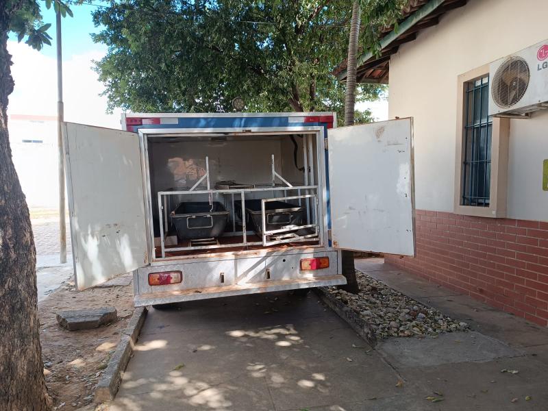 Homem morre após ser imprensado por van na zona rural de Livramento de Nossa Senhora