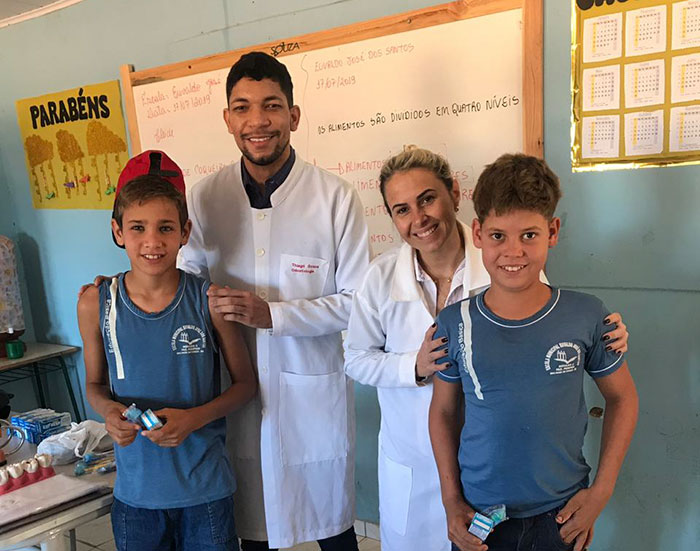 Malhada de Pedras: Secretaria de Saúde realiza atividade de educação em saúde bucal na escola da fazenda Periperi