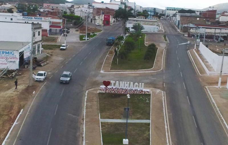 Secretário de transportes de Tanhaçu é esfaqueado após confusão em obra