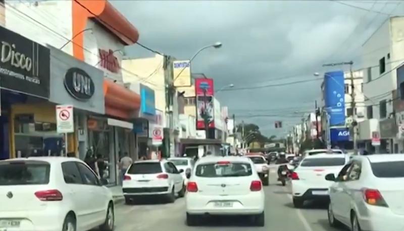 Equipe de limpeza encontra recém-nascida em saco de lixo no Sul da Bahia