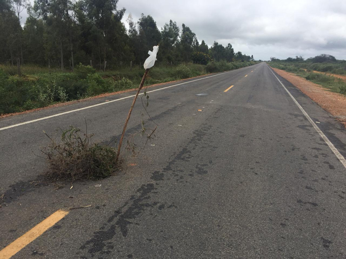 Cratera se forma na BA-623 entre os municípios de Maetinga e Presidente Jânio Quadros