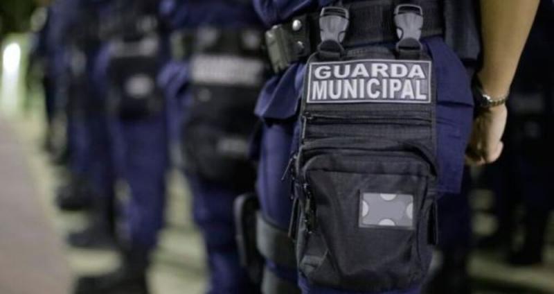 STF decide que guardas municipais podem fazer revistas e abordagens