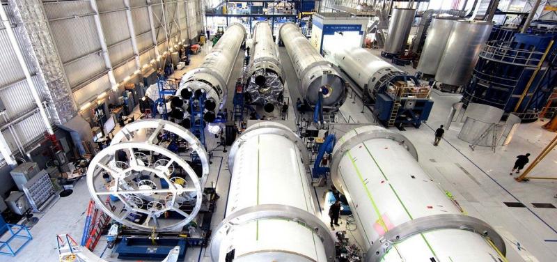 Em 10 anos, Brasil ganha indústrias, mas perde 745 mil postos de trabalho no setor