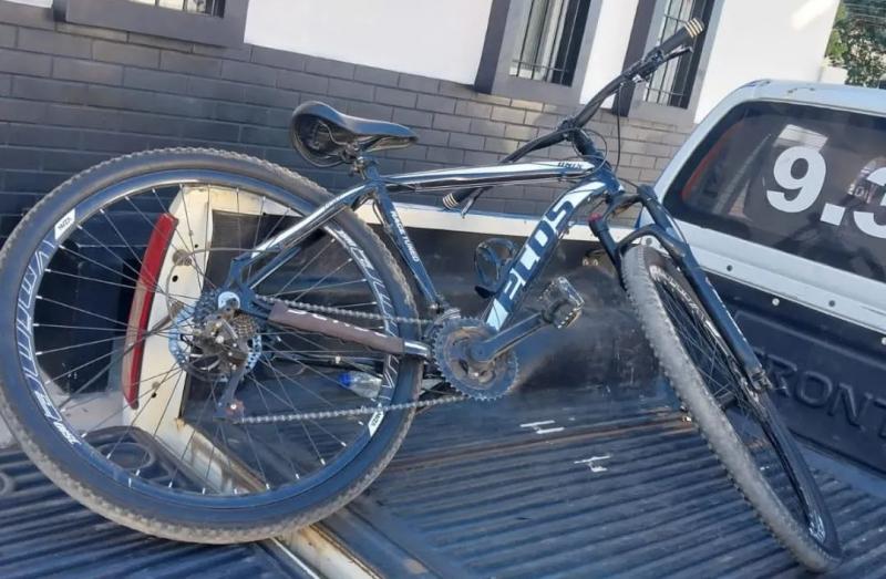 Polícia militar recupera bicicleta roubada no pátio de obras da prefeitura de Brumado