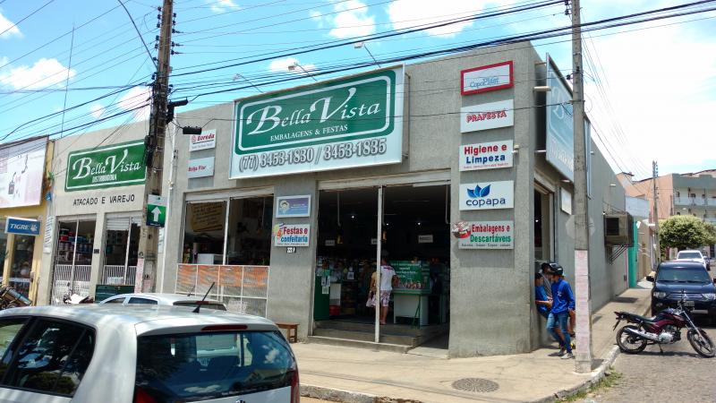 A Bella Vista Embalagens e Festas já dispõe de novidades em fantasias e acessórios de Carnaval