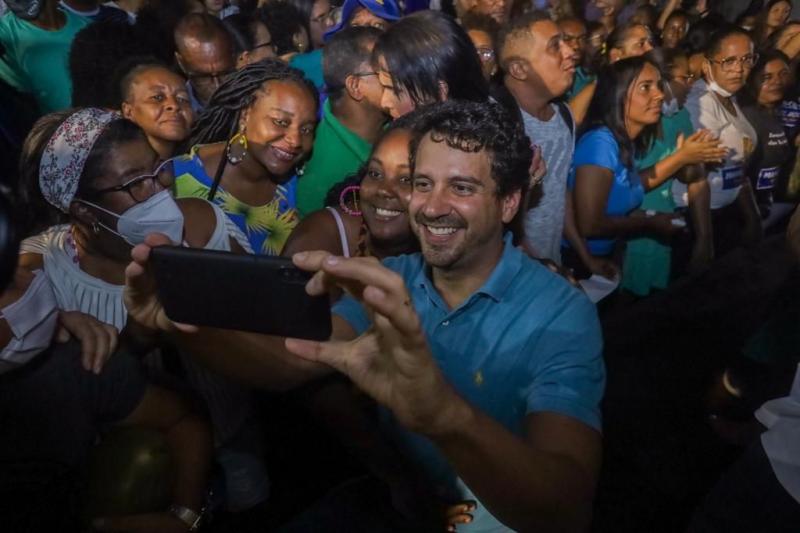 Pré-candidato a Deputado Estadual Manuel Rocha vira destaque na política de Camaçari