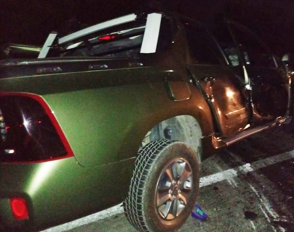 Conquista: motorista de caminhonete morre após invadir pista contrária e bater de frente com carreta