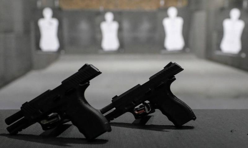 Decreto sobre uso de armas amplia porte para deputados e jornalistas