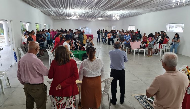 Prefeitura de Aracatu realiza encontro de confraternização de natal com garis do município