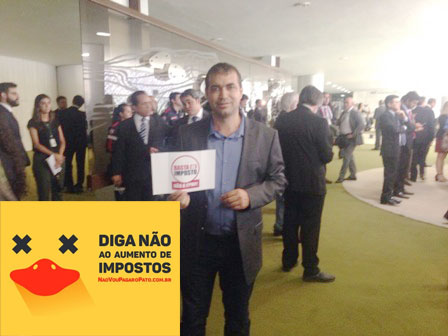 Alessandro Lôbo participa de lançamento de movimento contra reedição da CPMF em Brasília