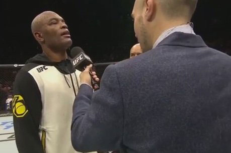 Após derrota para Bisping, Anderson Silva culpa árbitros e fala de corrupção total