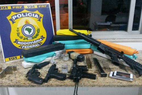 Polícia: Mulher que levava armamento e maconha para Salvador é detida em Conquista