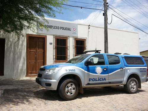 Homem em estado de embriaguez colide contra viatura da PM em Aracatu