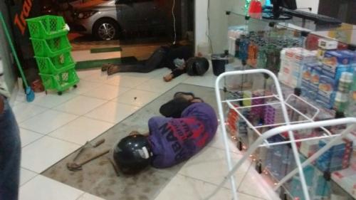 Dois Barraestivenses são baleados pela PM ao assaltar farmácia em Iramaia