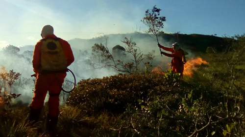 Barra da Estiva volta a registrar incêndio florestal, desta vez no Morro da Torre