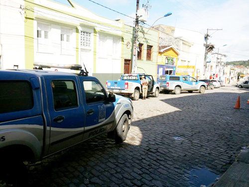 Família de gerente de banco é feita refém durante tentativa de assalto em Nazaré