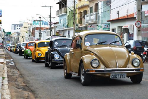 I Encontro de Fuscas é realizado na cidade e atrai “fusqueiros” de toda região