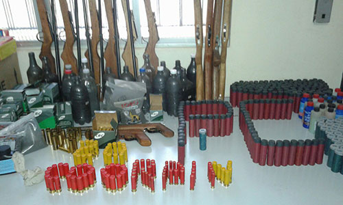 Após investigação armas, munições e fogos de artifícios são apreendidos em Brumado
