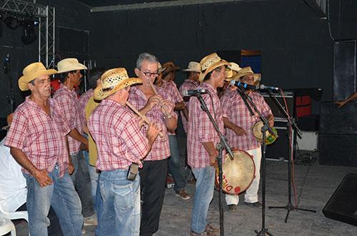 A tradição do Festival de Terno de Reis foi realizado em Aracatu