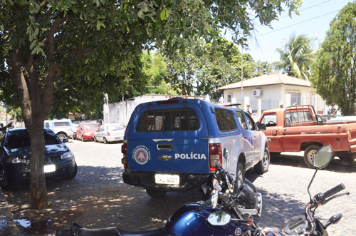 Policiais Civis e Militares frustram fuga de presos na carceragem de Brumado