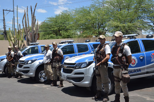 34ª CIPM / Brumado entrega viatura nova para Guajeru, Jânio Quadros e Tanhaçu