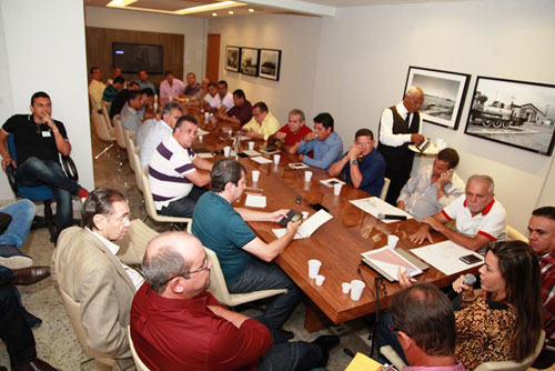 Em Assembléia Extraodinária da UPB, Prefeitos deliberam ações para enfrentar crise