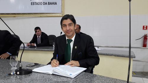 Vereador Dudu Vasconcelos retorna aos trabalhos legislativos da Câmara de Brumado