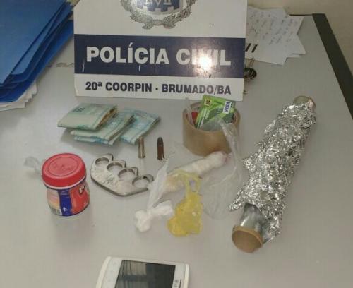 Polícia Civil prende casal de traficantes no Bairro Baraúnas em Brumado