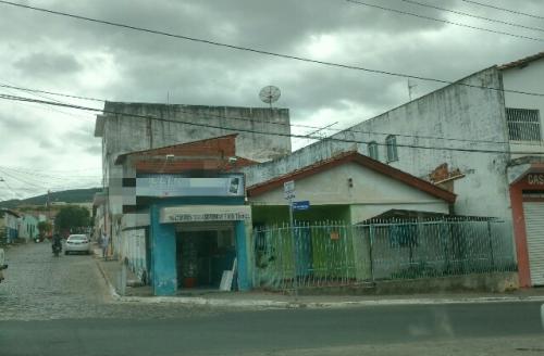 Loja é arrombada e tem vários objetos furtados no centro de Brumado