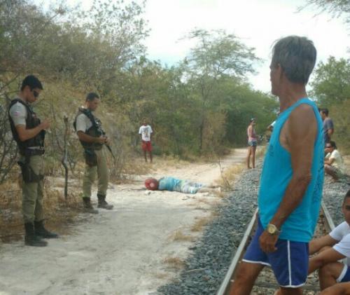 Contendas do Sincorá: Padeiro tem moto roubada e é morto a pedradas